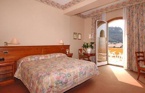 Superior room with lake view, Garden