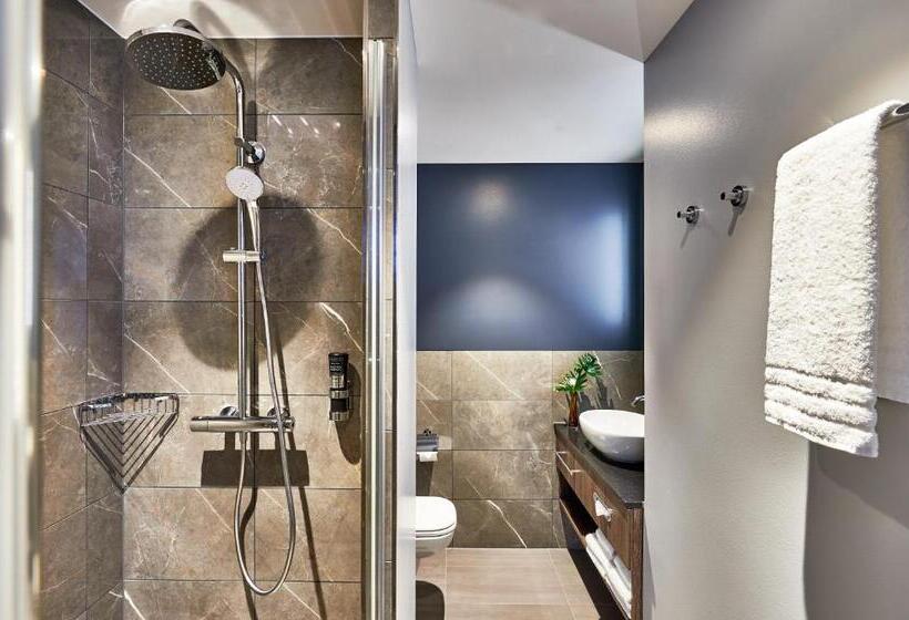 Трехместный Номер Superior, Nyx Hotel Warsaw By Leonardo Hotels