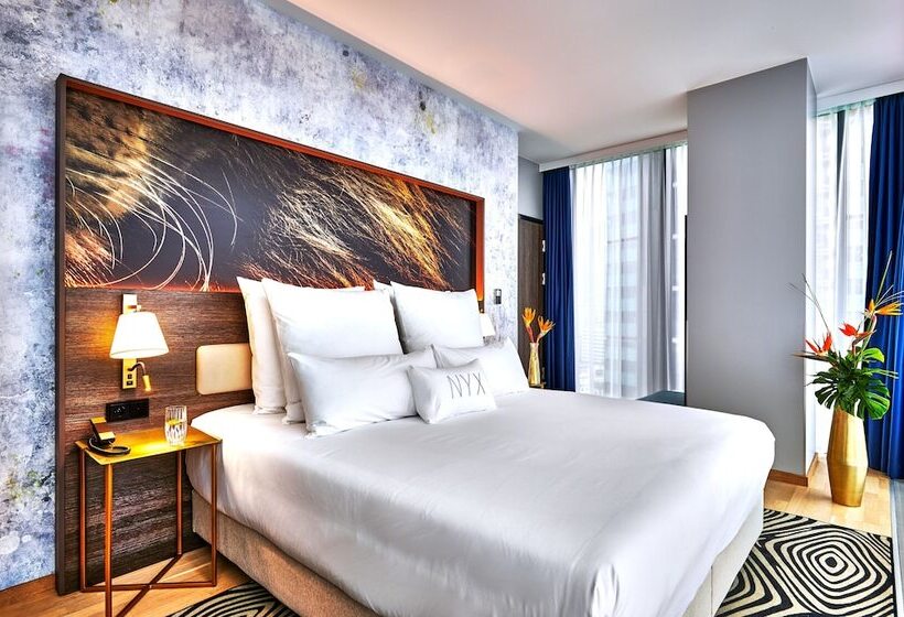 Полулюкс, Nyx Hotel Warsaw By Leonardo Hotels