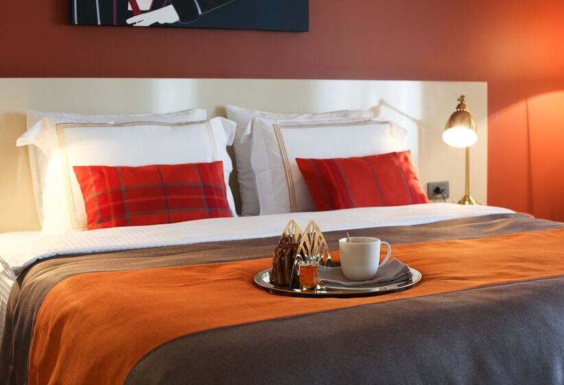 Standard Room, The Fox