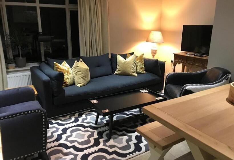 Дом 1 Спальня, Scarborough Hill Country Inn