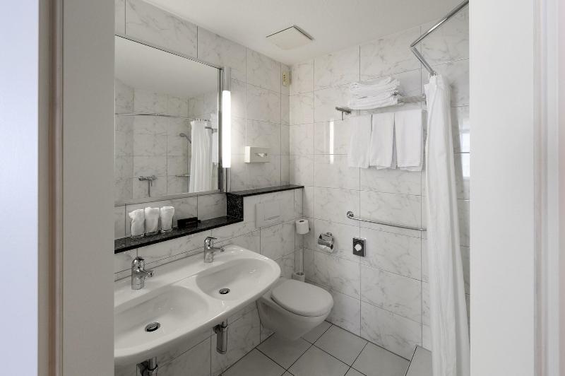 Номер Стандарт, Doubletree By Hilton Harrogate Majestic Hotel & Spa
