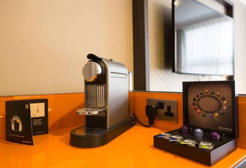 Полулюкс, Doubletree By Hilton  London  Ealing