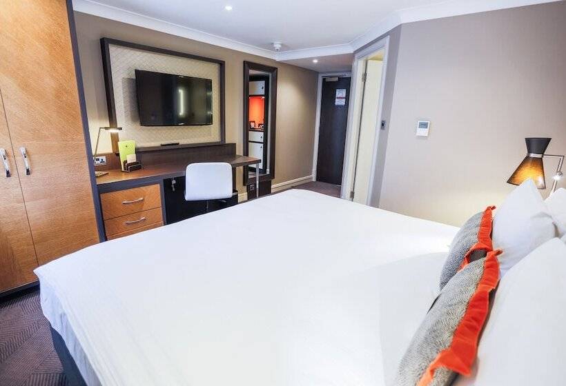Номер Deluxe, Doubletree By Hilton  London  Ealing