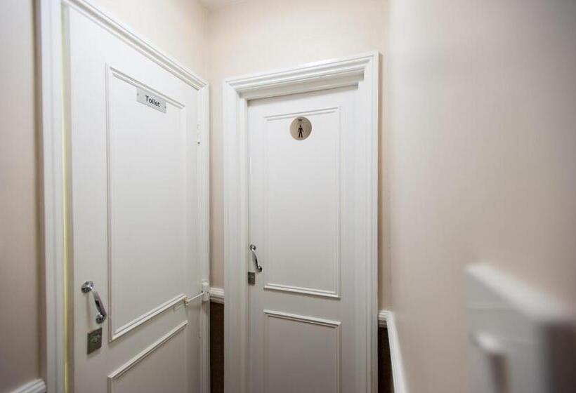 带共用浴室的标准房间, Marble Arch Inn