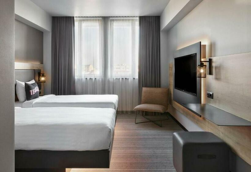 اتاق استاندارد, Moxy Bucharest Old Town