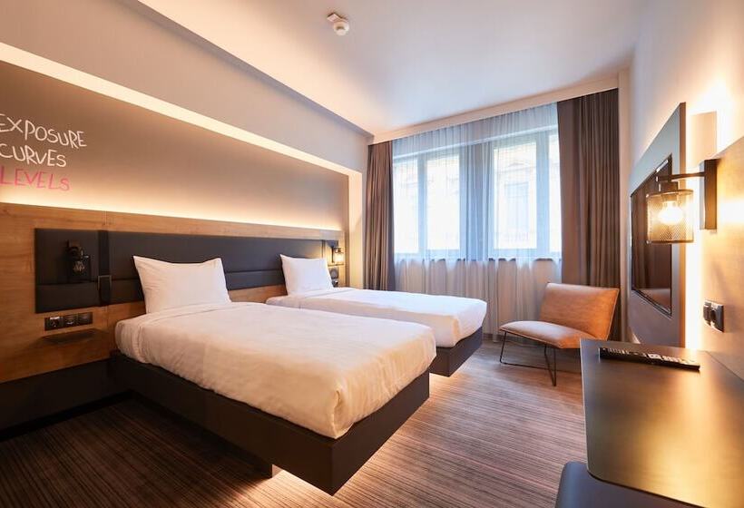 اتاق استاندارد, Moxy Bucharest Old Town