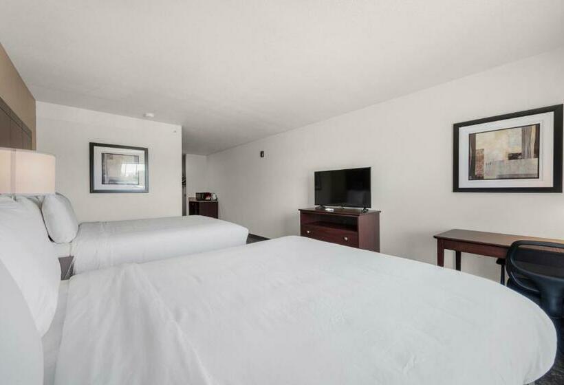 Студия Стандарт, Cobblestone Hotel & Suites   Urbana