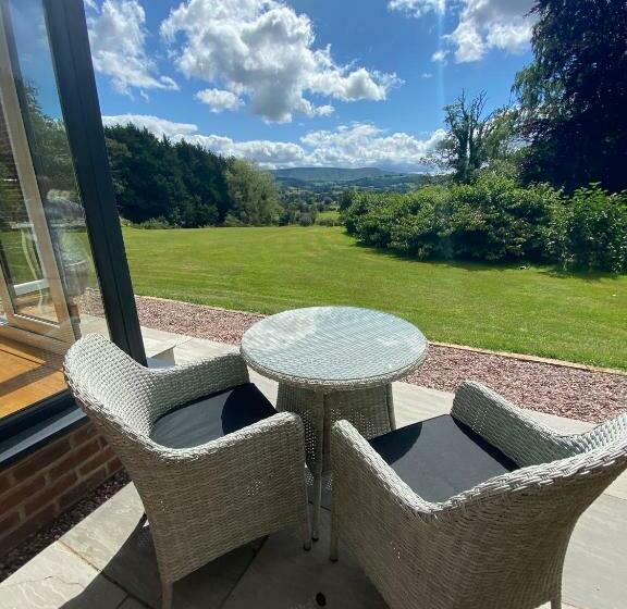 Номер Superior Вид на Горы, Cwmbach Lodge Luxury B&b