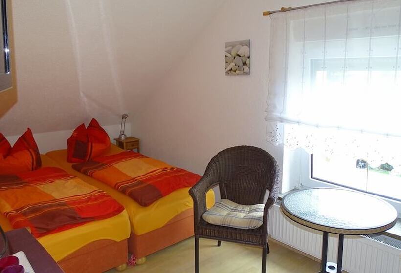 Номер Стандарт, Gästezimmer & Ferienwohnung Berge