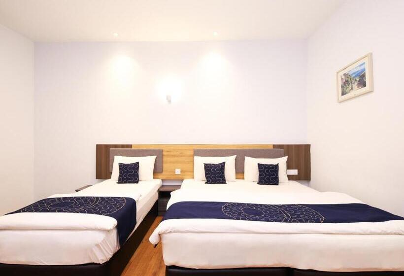 Трехместный Номер Deluxe, Agape Hotel Selayang