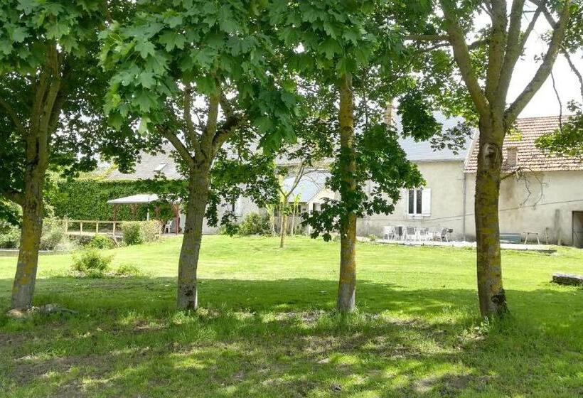 اتاق استاندارد, La Ferme De L Isle Et Sa Roulotte