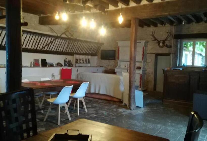 اتاق استاندارد با چشم‌انداز باغ, La Ferme De L Isle Et Sa Roulotte