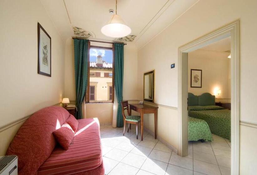اتاق استاندارد چهار تخته, Albergo Chiusarelli
