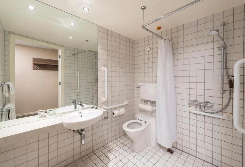 Номер Стандарт Адаптированный для Инвалидов, Holiday Inn York City Centre, An Ihg