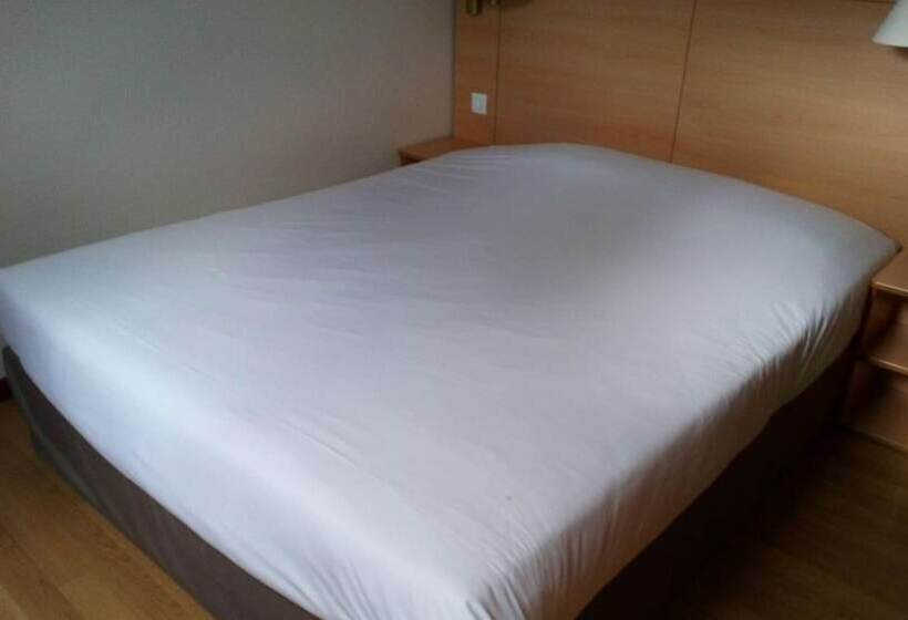 Номер Стандарт Двуспальная Кровать, Kyriad Direct Metz Nord – Woippy