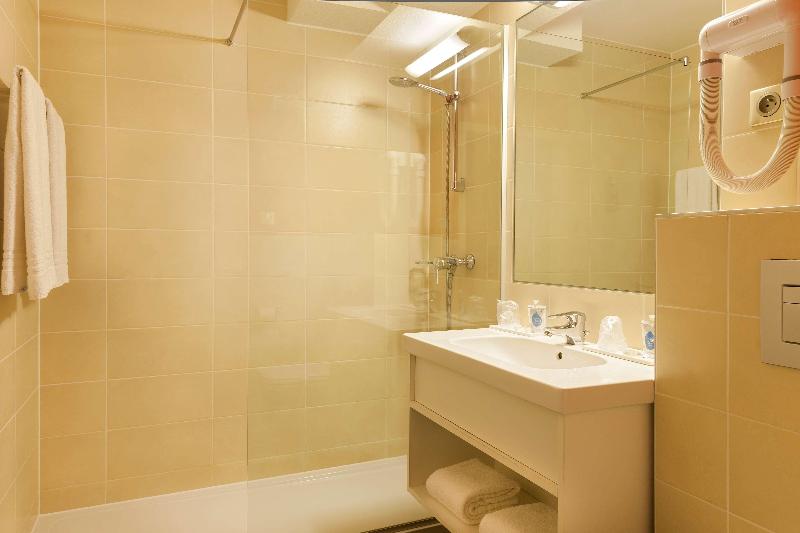 Номер Стандарт, Kyriad Hotel Strasbourg Lingolsheim