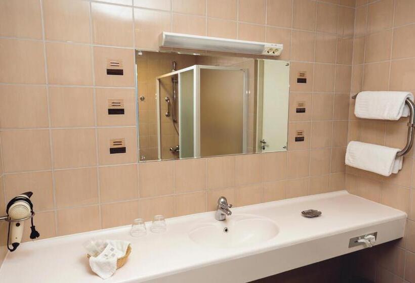 Junior Suite, Perkuno Namai