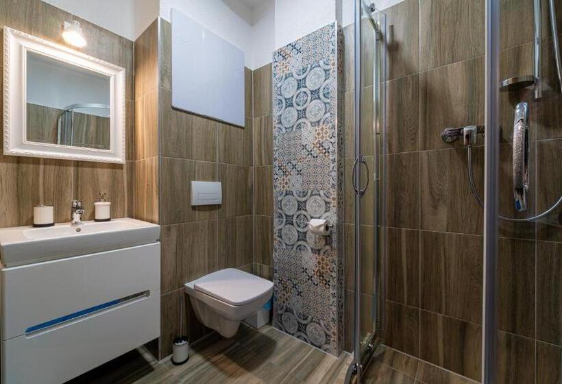 Апартаменты 1 Спальня, Apartmány Veternica V Bernarde