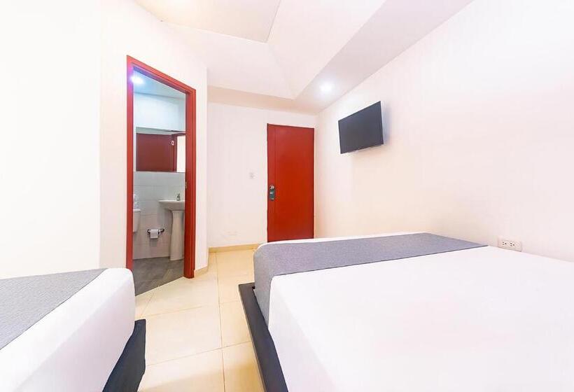 غرفة قياسية ثلاثية, Hostal Amanari