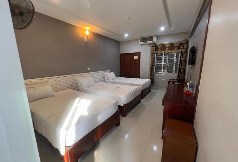 اتاق ساده سه‌ نفره, Hoang Ngan 1 Hotel   Tp. Vinh