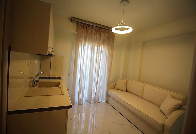 Полулюкс, Imagine Luxury Suites