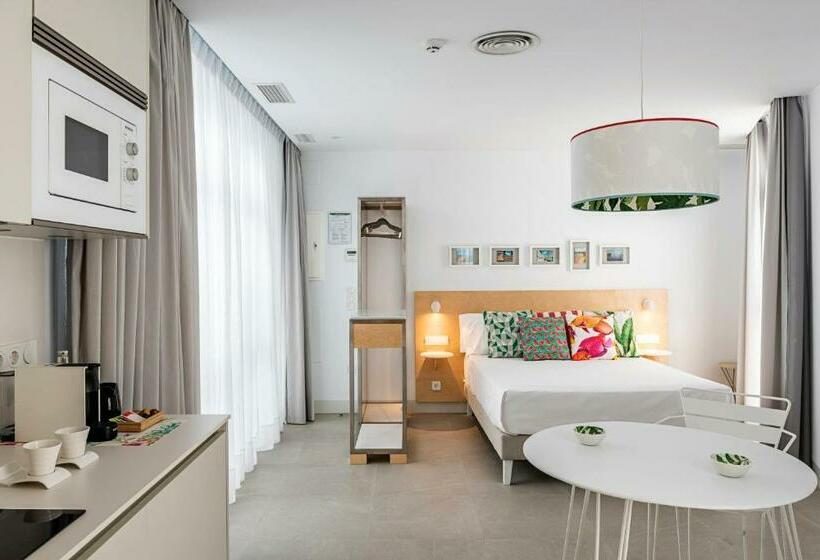 스탠다드 스튜디오, Apartamentos Y Estudios Céntricos Conil Home Suite