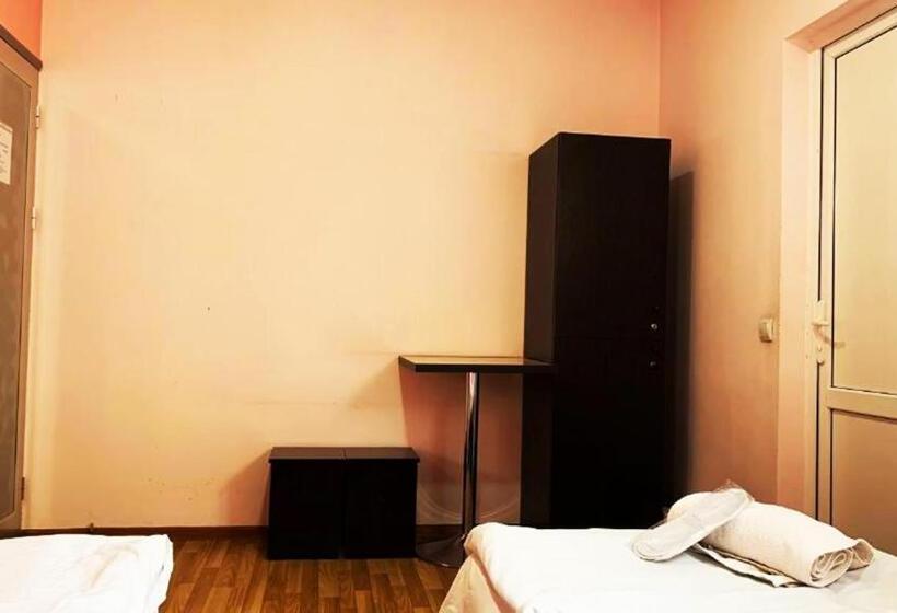 스탠다드 룸, Domino Yerevan Hostel