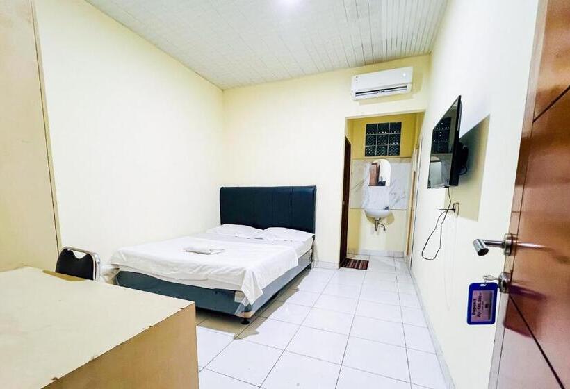 חדר סטנדרט, Taisir Residence Near Palmerah Mitra Reddoorz