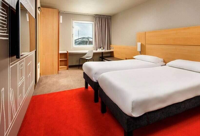 Номер Стандарт, Ibis London Wembley