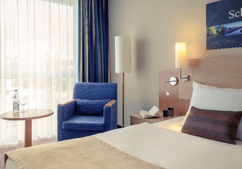 带大床的高级房间, Mercure Hotel Schweinfurt Maininsel