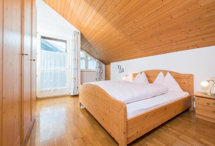Апартаменты 1 Спальня, Residence Auriga