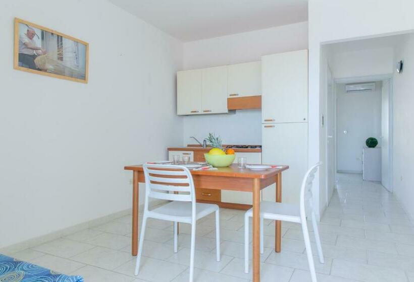 Апартаменты 1 Спальня Вид на Море, Spiaggia Bianca Apartments