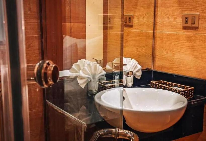 سوییت سوپریور, Thung Nham Resort
