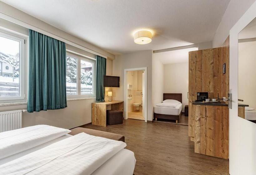 Номер Стандарт Трехместный, Landhaus Hubertus Wellness & Breakfast