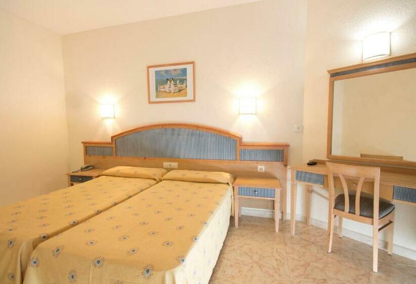 Номер Стандарт Трехместный, Azuline Hoteles Mar Amantis & Ii