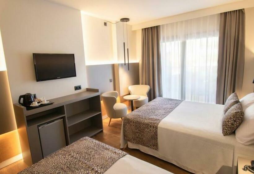 Номер Стандарт Трехместный, Golden Bahia De Tossa & Spa 4 Sup