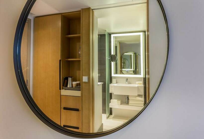 اتاق کلاب, Hyatt Regency Paris Etoile
