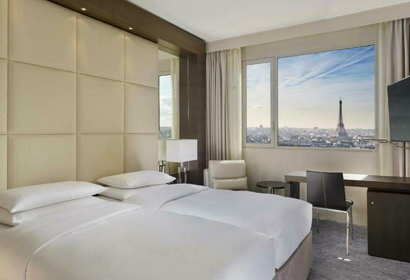 اتاق استاندارد با چشم‌انداز, Hyatt Regency Paris Etoile