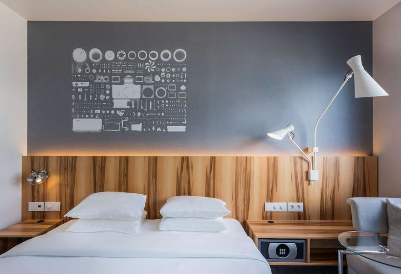 سوییت, Hyatt Regency Paris Etoile