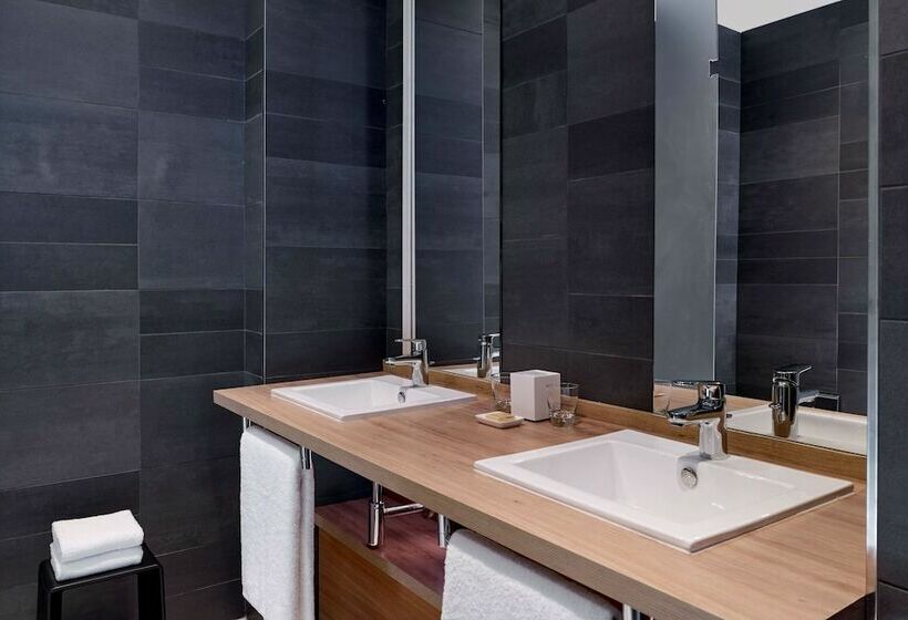 سوییت, Hyatt Regency Paris Etoile