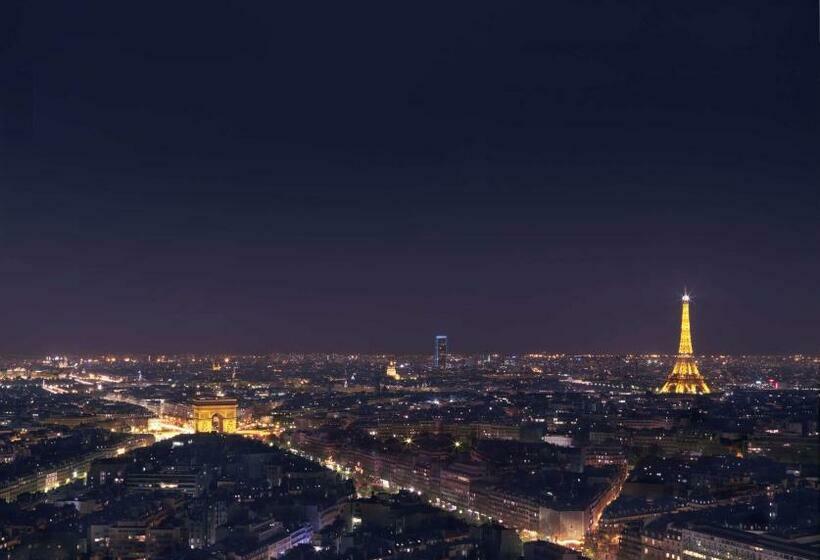 اتاق دلوکس با تخت کینگ و چشم‌انداز, Hyatt Regency Paris Etoile