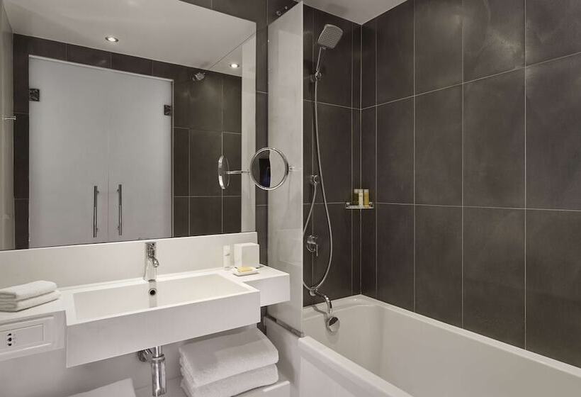 اتاق استاندارد, Hyatt Regency Paris Etoile