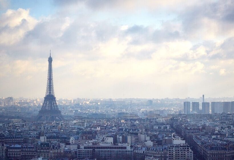 اتاق لوکس با چشم‌انداز, Hyatt Regency Paris Etoile