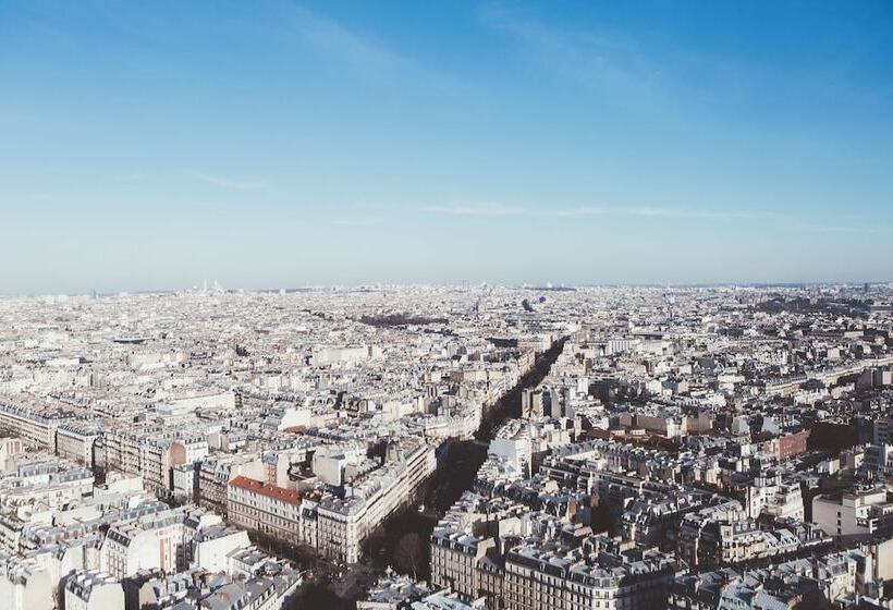 سوییت اجرایی, Hyatt Regency Paris Etoile