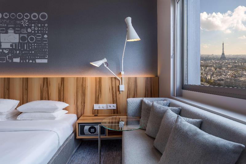 اتاق کلاب, Hyatt Regency Paris Etoile