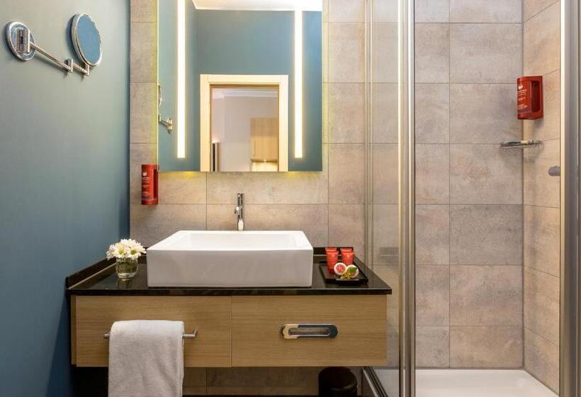 Номер Комфорт, Leonardo Hotel Budapest