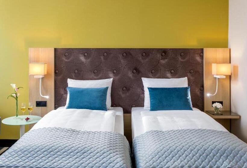 수피리어 트리플 룸, Leonardo Hotel Budapest
