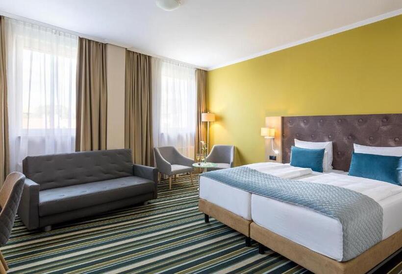 수피리어 트리플 룸, Leonardo Hotel Budapest