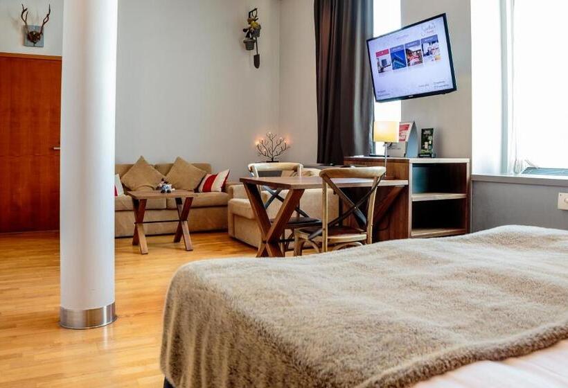 Полулюкс, Santa S Hotel Santa Claus